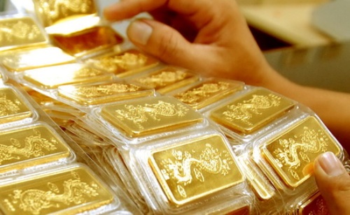 Giá vàng tăng vọt vì Mỹ nâng lãi suất